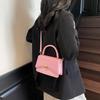 Fashion Contrasting Color Portable Underarm Bag Women's 2025 Spring New Fashion Commuter Bag Versatile Single Shoulder Messenger Small Square Bag