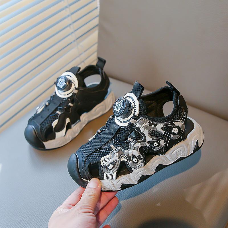 Boys Girls Sports Sandals Rotating Button Kids Casual Shoes Handsome 2025 Summer New Children Beach Shoes Toes Capped Soft Sole