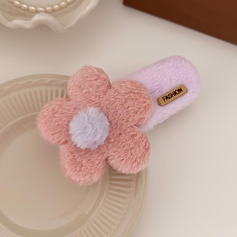 

Fluffy Flower Duckbill Hair Clip, Sweet Knitted Fabric Hair Accessory for Parties 1pc