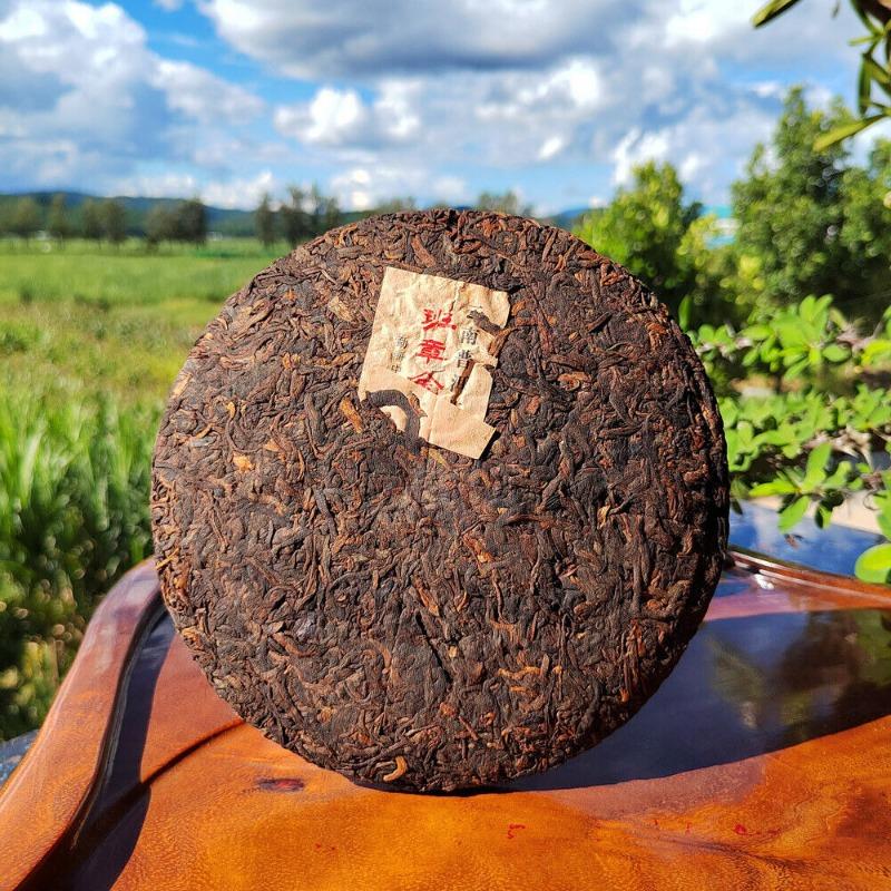 357g Alter Banzhang Pu'er Reifer Tee Banzhang Golden Buds Tribute Cake Sieben Kuchen