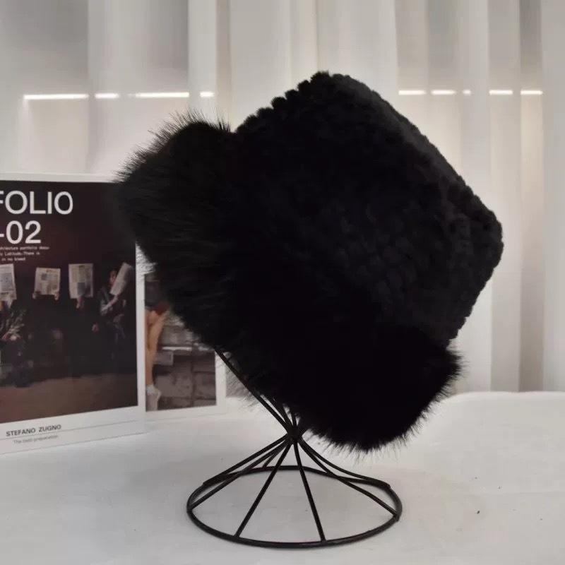 

Вязаная пушистая меховая шапка женская зимняя шапка ручной работы теплая шапка бини чёрный