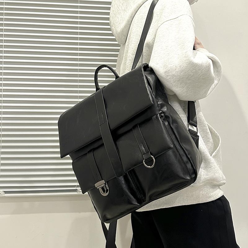 Schoolbag leather travel bag new backpack anti-theft calfskin backpack European and American retro large-capacity autumn and winter bag spot