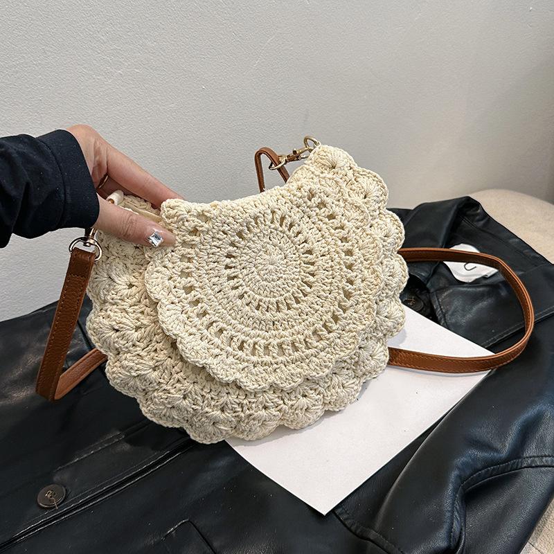 Vintage Woven Handbag New Vacation Round Summer Beach Bag Fashion Crossbody Bag Ladies Messenger Bags Premium Durable