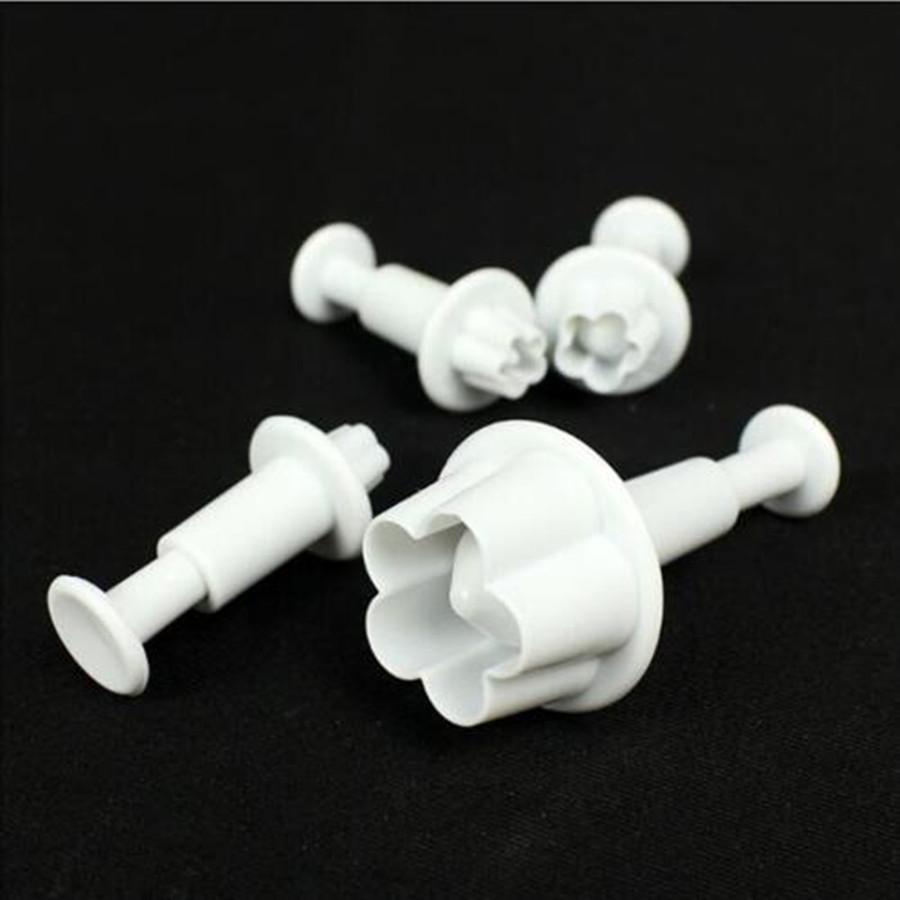 4 ks DIY Pečení Květinová Forma Set Květ Švestky Vykrajovátko 5-Lístková Fondánová Raznice Pružinové Nástroje na Zdobení Dortů