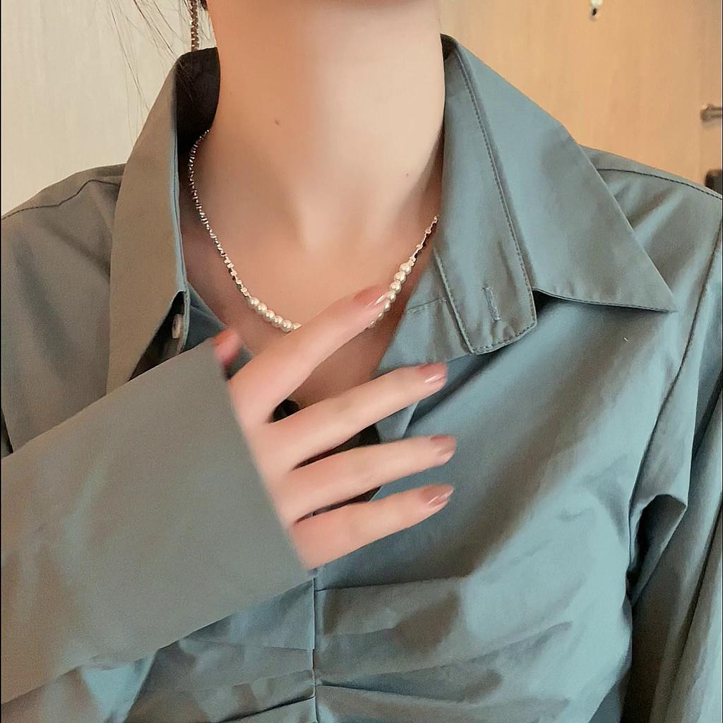 Broken Silver Imitation Pearl Necklace Women'S Fashion Design Sense Collarbone Chain Temperament Highlight Pearl Necklace
