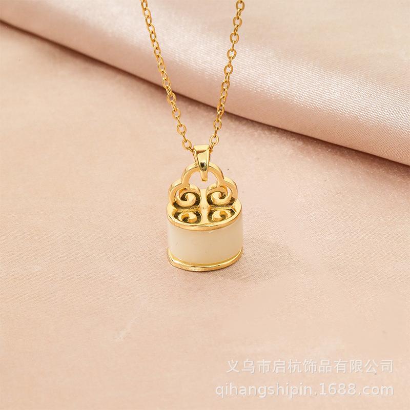 Light Luxury Hetian Jade Round Barrel Bead Necklace Female Retro Ethnic Style Versatile Trend Temperament Collarbone Chain