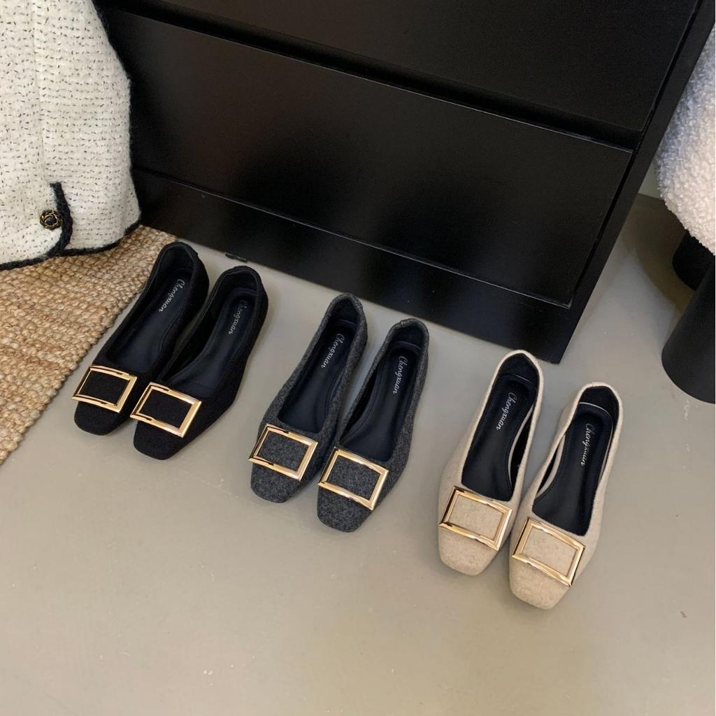 2025 Herbst und Winter neue runde Zehenpartie Knopf flacher Ausschnitt weiche Sohle Fußbedeckung vielseitige OL Pendler Innenkeilabsatz Damen Einzelne Schuhe