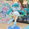 New  Hatsune Miku - Cat Eat Ver. -Kawaii Fashion Scene Model Collection Desk Toy Collectible Lovely Action Figure Birthday Gift