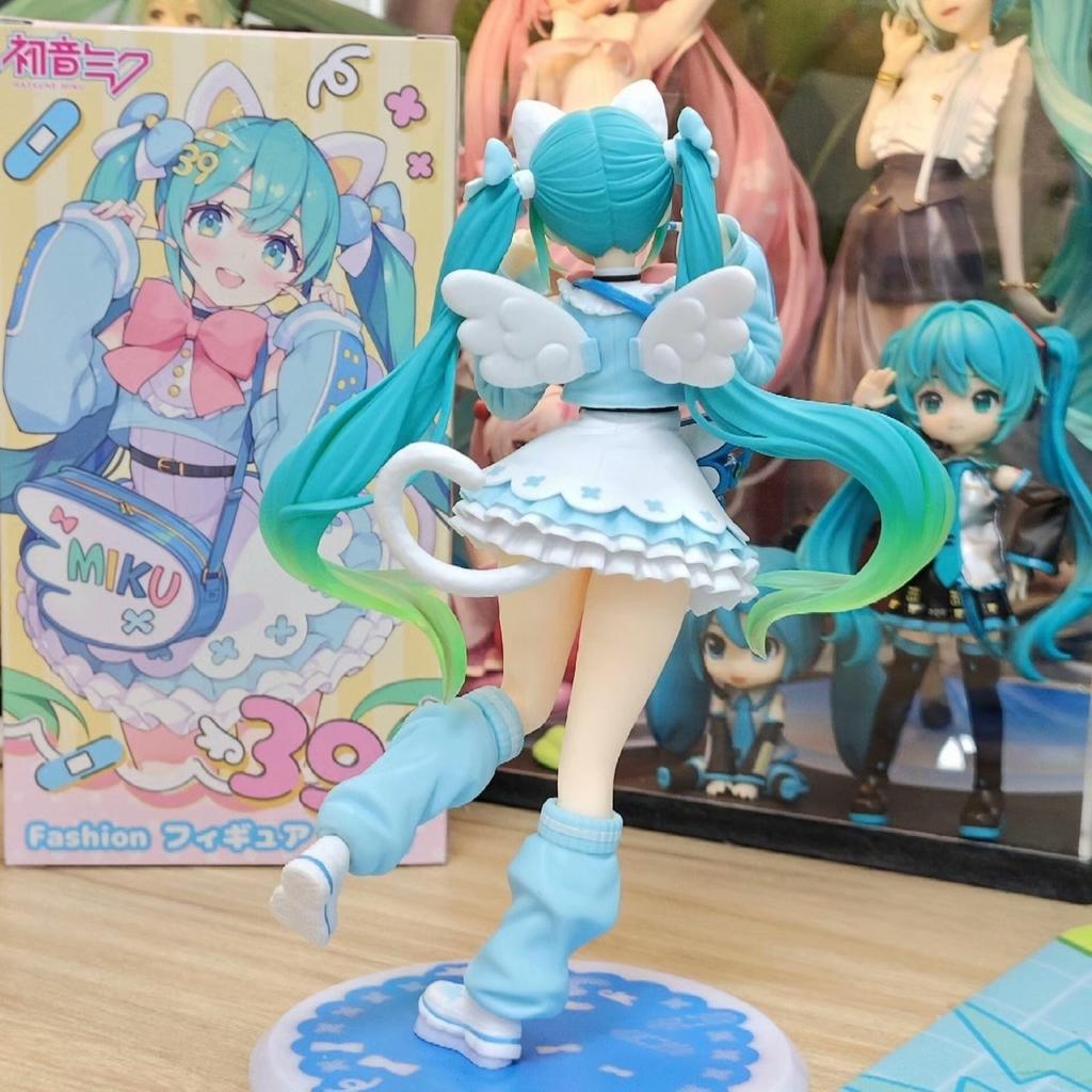 New  Hatsune Miku - Cat Eat Ver. -Kawaii Fashion Scene Model Collection Desk Toy Collectible Lovely Action Figure Birthday Gift