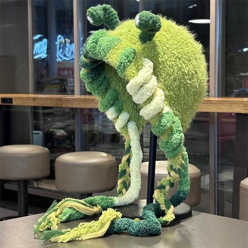 Grappige Monster Vachtmuts voor Dames Herfst Winter Gebreide Muts met Vlecht Warm Oorbescherming Handgehaakte Skullies groen