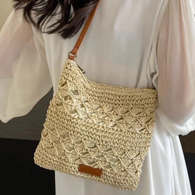 Hollow straw bag handwoven bag travel messenger bag lazy wind shoulder portable beach bag versatile