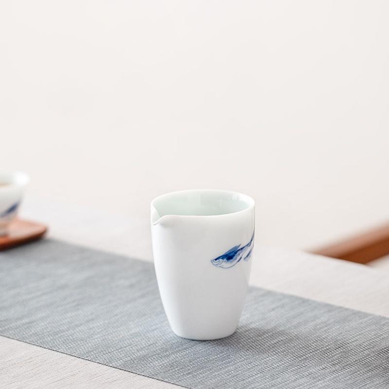 175ml Ceramic Fair Cup Hand-painted Tea Divider Creative Tea Sea