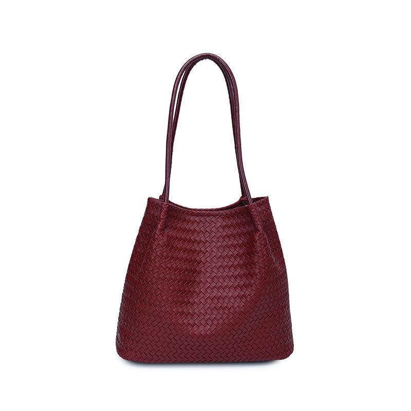 Fashionable, Niche, Unique Underarm Bag, Hand-held Woven Bag, Trendy and Simple Crossbody Tote Bag