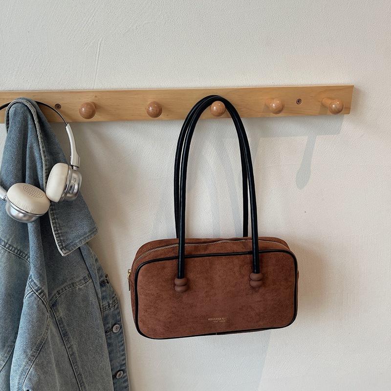Casual large-capacity versatile simple and fashionable new suede commuter 2025 autumn women's portable shoulder armpit bag