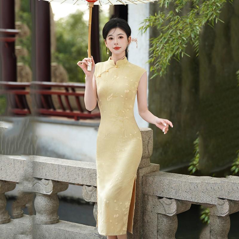 Yellow Sleeveless Long Qipao Dress Women 2025 Retro Chinese Style Linen Silk Blend