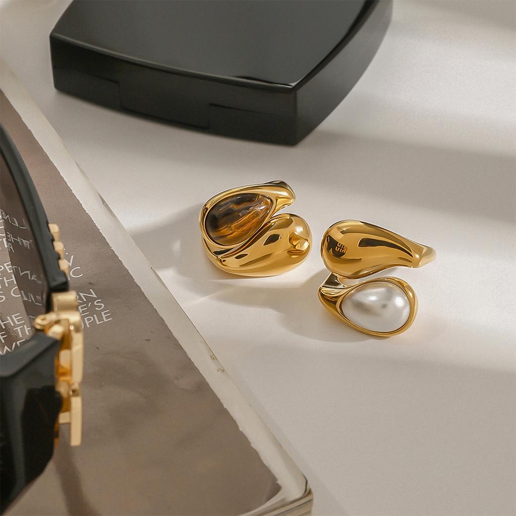 Yori Popular Stainless Steel Pearl Natural Tiger Stone Finger Ring 18K Gold Color Plated Popular Sweet Jewelry Engagement