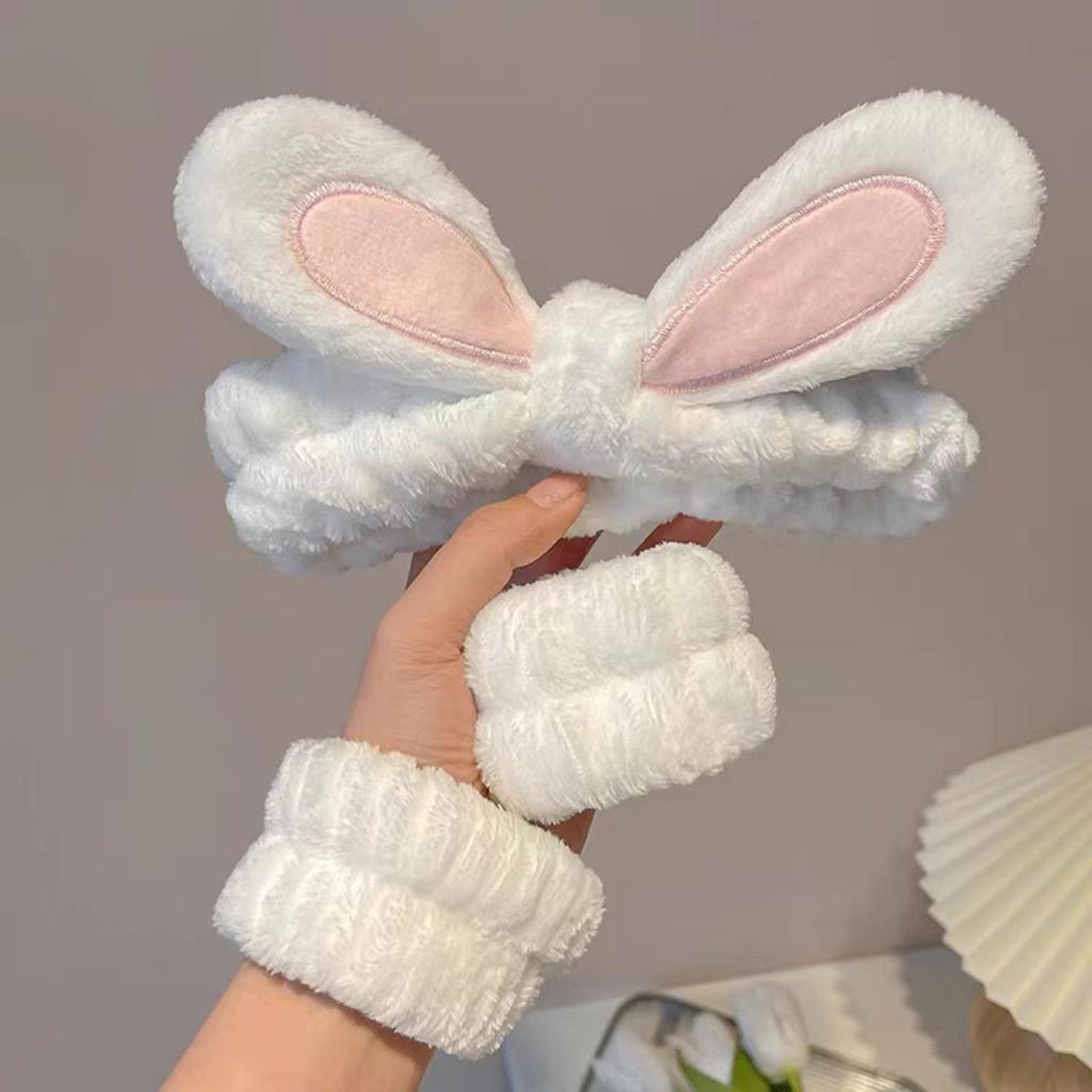 Autumn And Winter New Plush Rabbit Ears Hair Band, Wrist Band, Face Wash, Moisture-Proof Sleeve Artifact Three-Piece Set, Headband, Headband.