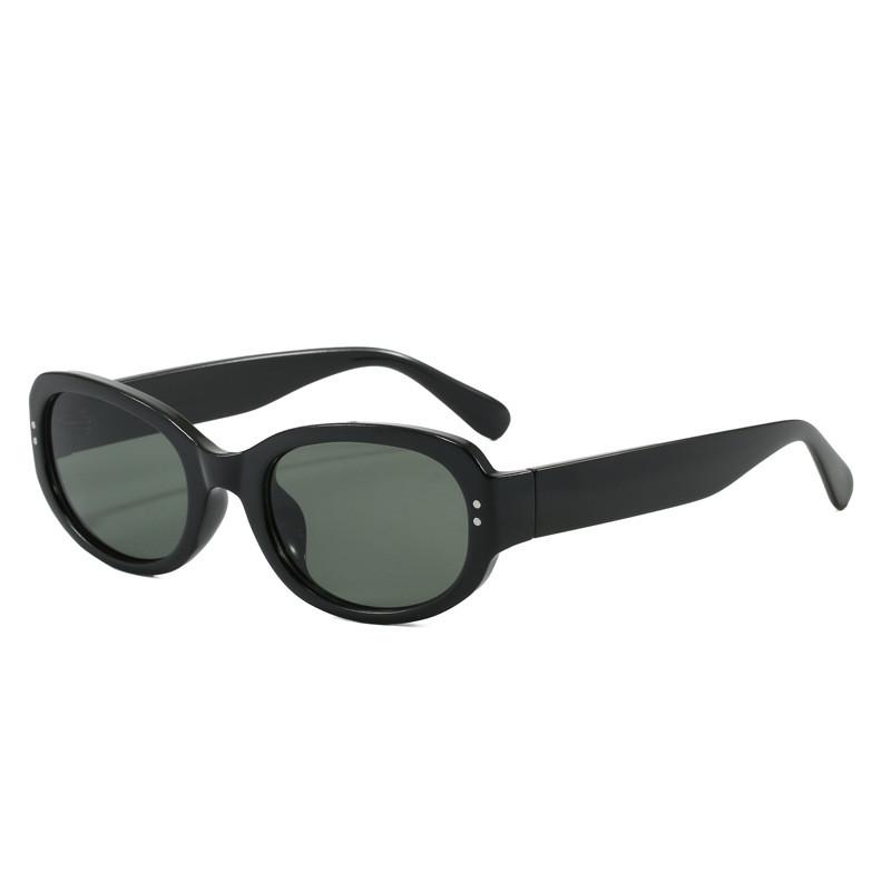 

Stylish Ladies Oval Sun Glasses With Full Frame Tr90 Frame And Polarized Pc Lenses For Outdoor Activities BlackFrameGreenLens