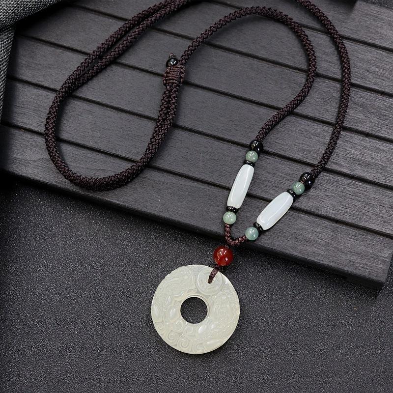 Qingyu Pixiu Halskette Herren- und Damen vielseitig hochwertig Pulloverkette lang Sicherheitsverschluss antiker Anhänger Herbst- und Winter-Accessoires