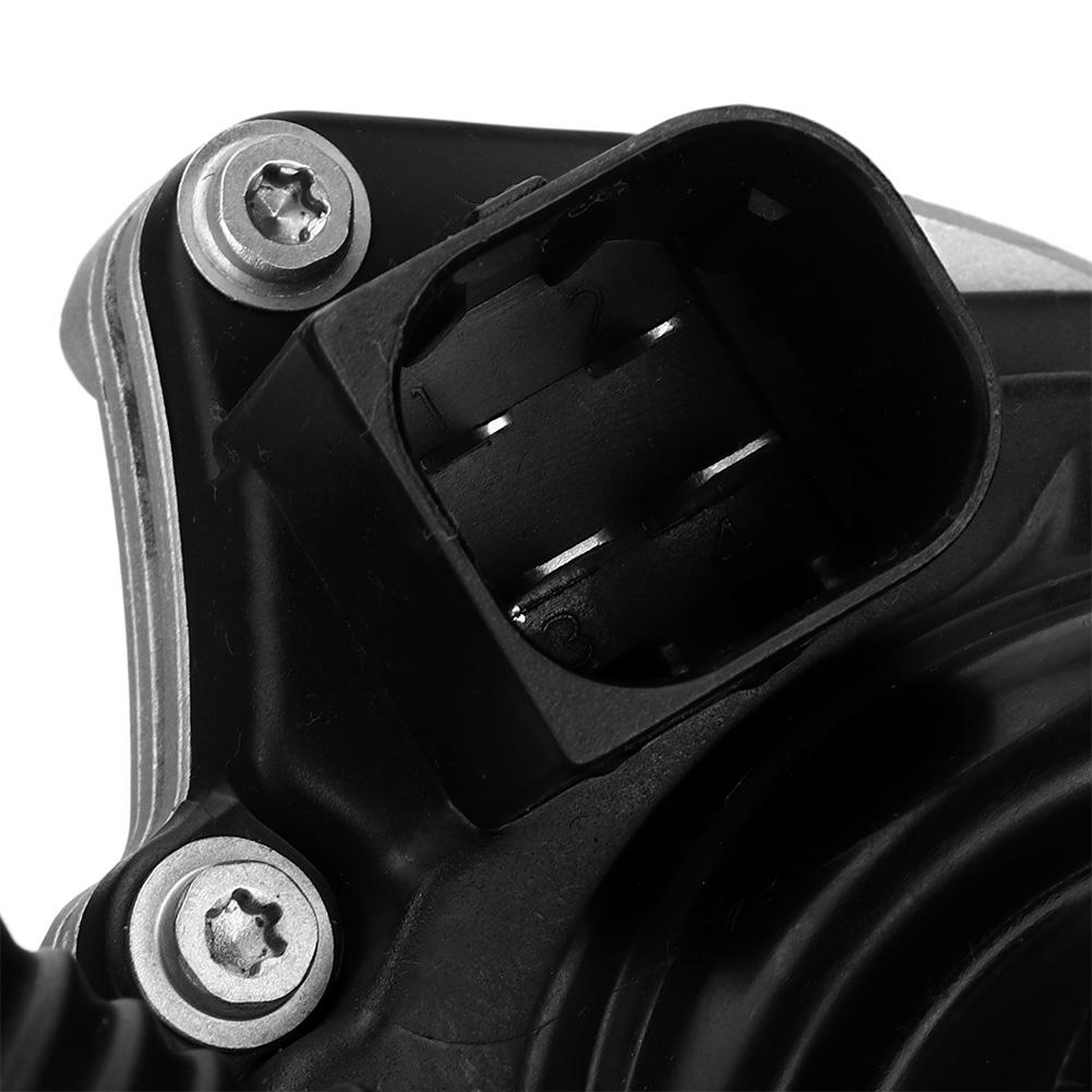 Engine Water Pump 11517632426 Fit for 135is (E82?E88) 20132013