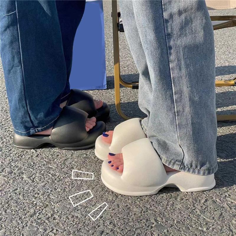 Fashion Summer Women Thick Sole Slippers Outdoor Casual Eva Platform Slippers Bathroom Anti-Slip Soft Sandals Fashion Ladies Cloud Shoes