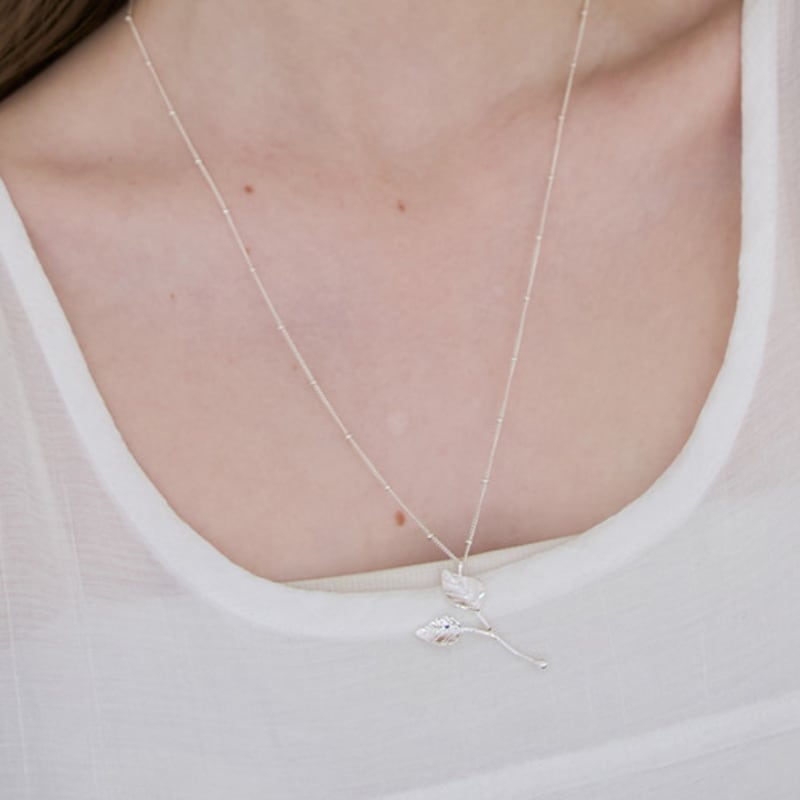 STILL INSTANT Rose with Dew - Necklace 04