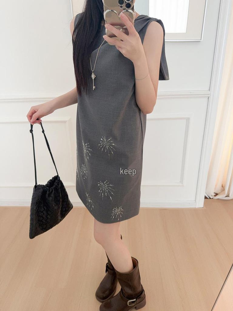 Women's Wool Blend Sleeveless Vest Dress with Firework Embroidery A-line Skirt - Spring Style S1QZ010