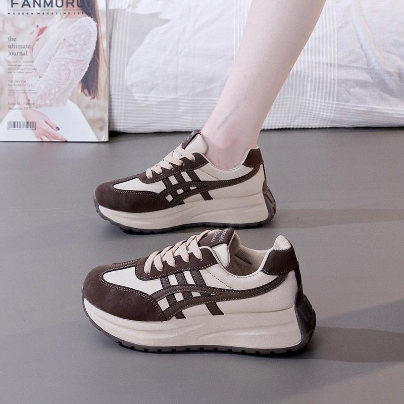 

Корейская версия новой папиной обуви женские осенние беговые спортивные маленькие белые туфли женские Форрест Гамп обувь A 35