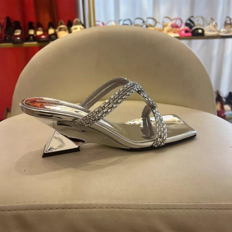 

New Summer Sexy Fashion Open Toe Women s Sandals Water Diamond Shining Square Headed Banquet Women s High Heels Large Design 35 срібний