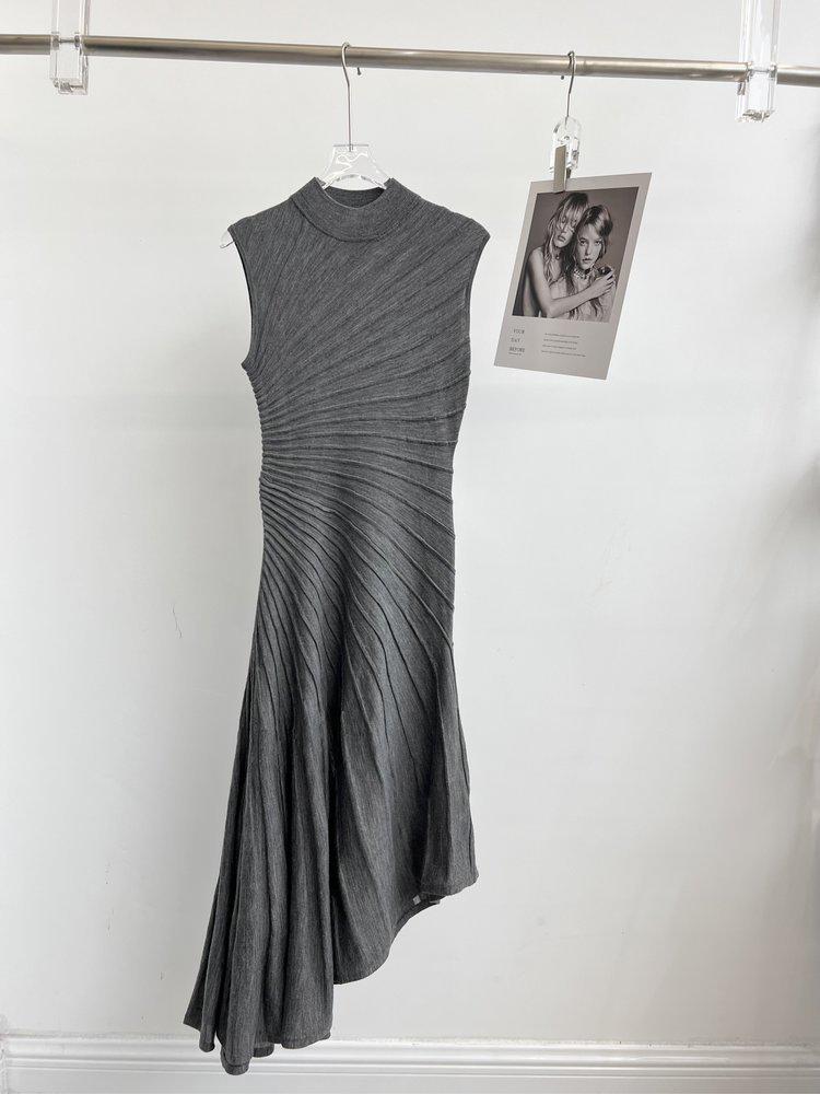 Versatile Asymmetrical Ribbed Wool Sleeveless Dress - Spring 2026 Arrival Large серый