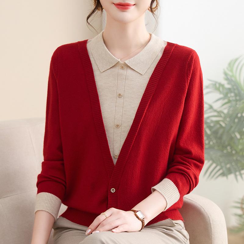 2025 Mom's Stylish Knitted Base Sweater for Middle-Aged Women - Autumn/Winter Two-Piece Look