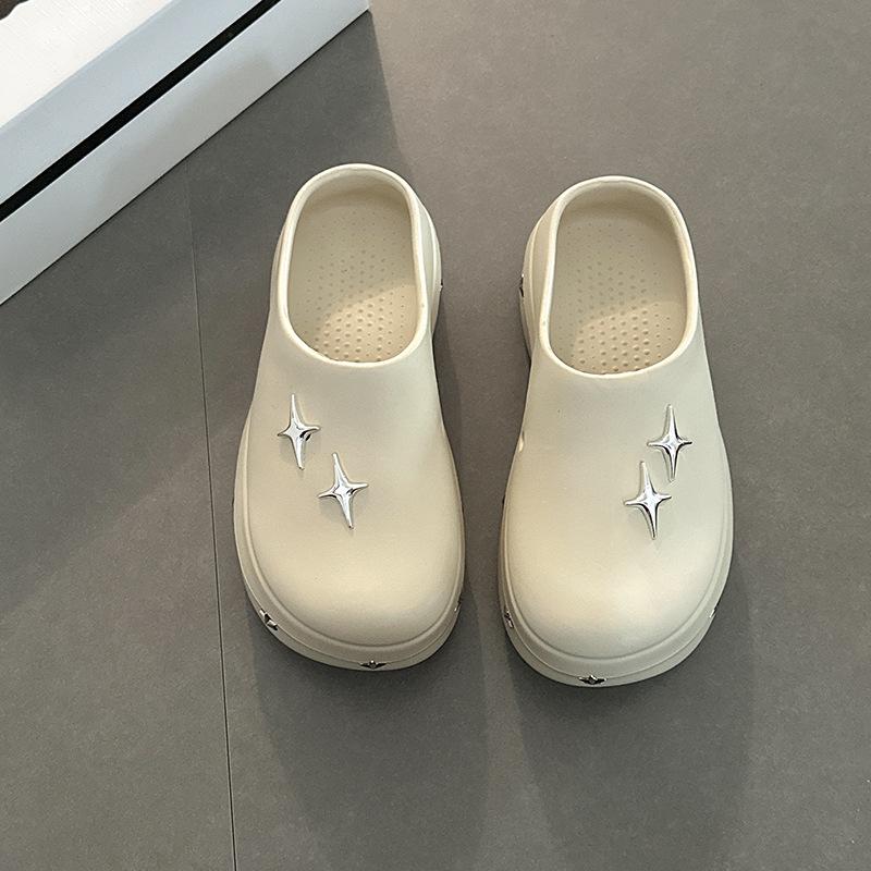 Fashion retro niche rivet cool slippers women's summer thick bottom small fashion metal bag head slippers
