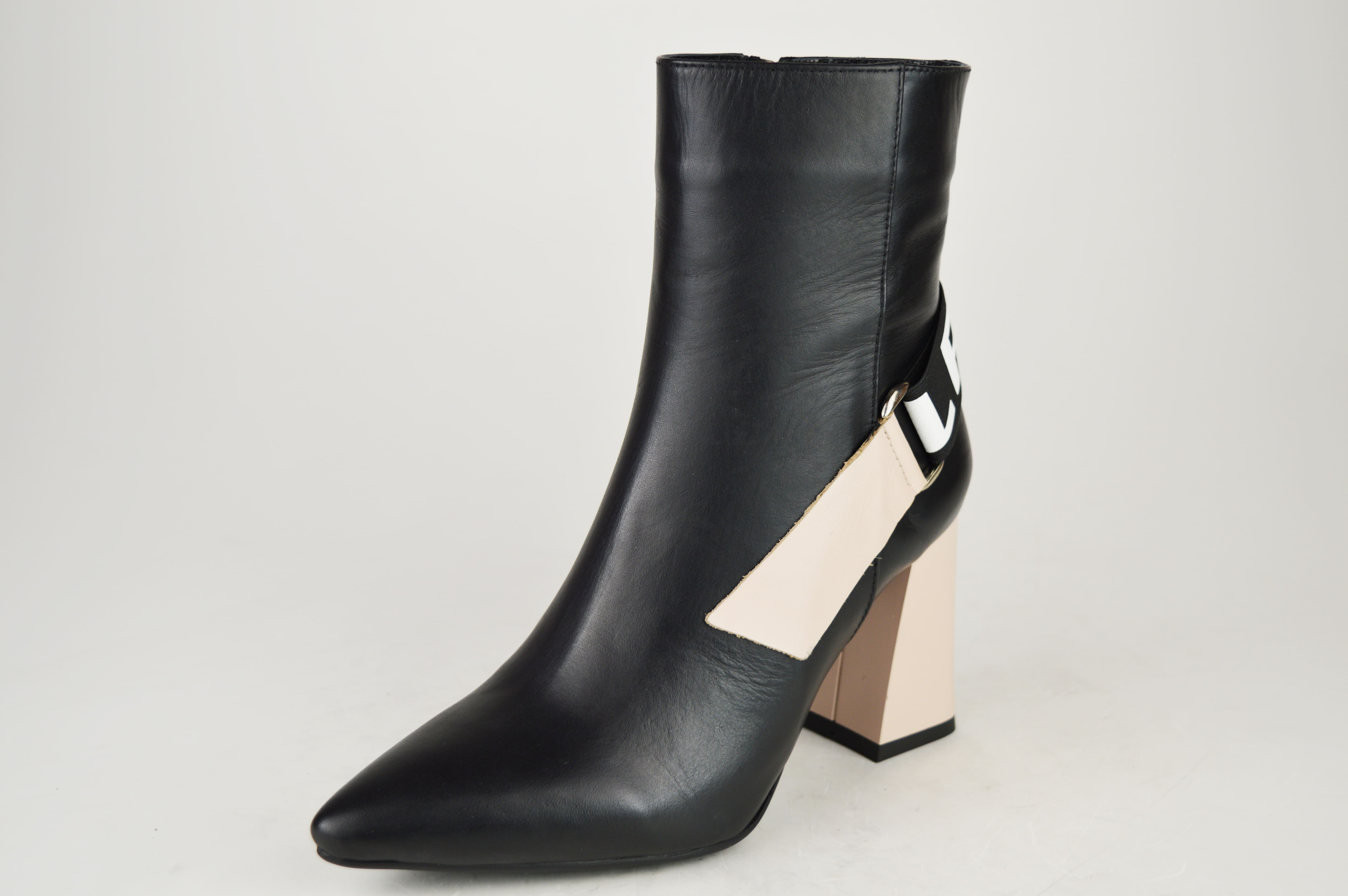 

Ботильйони з гострим носком AQUAMARIN 3326 Чорні шкіра 40 чорний