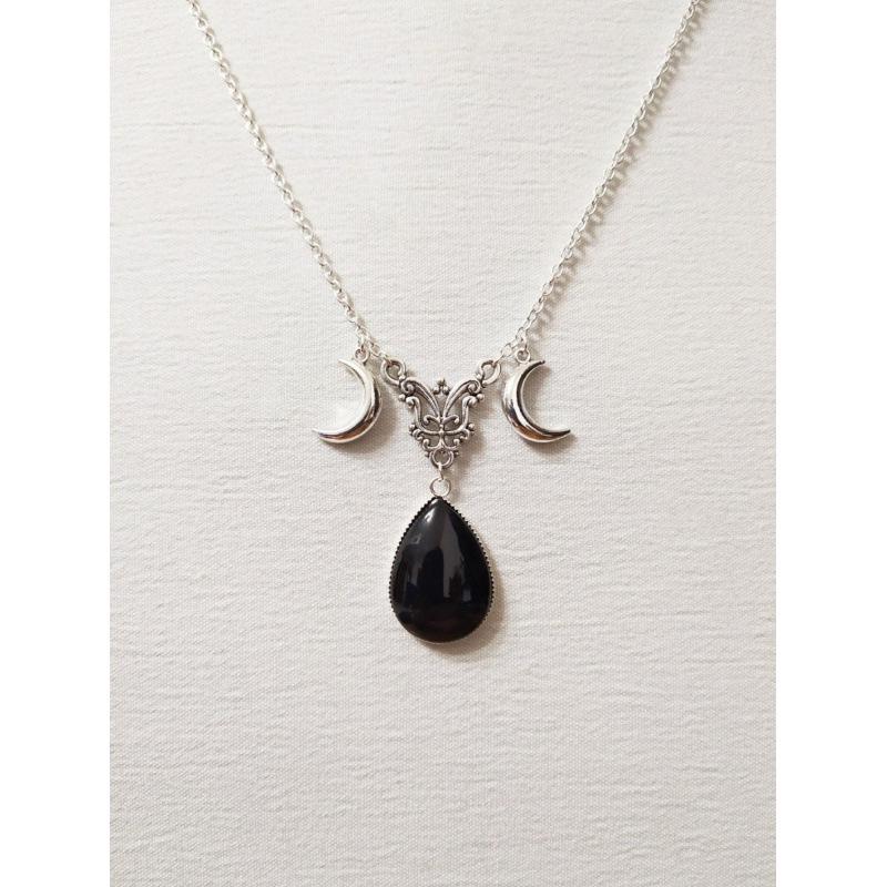European & American Triple Moon Goddess Gothic Necklace