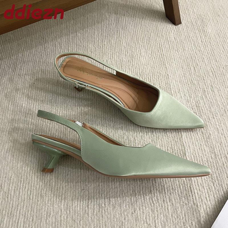 Fashion Female Slip On Footwear Shallow Ladies Low Heel Sandals Shoes Fashion Pointed Toe Women Heeled Sandals Pumps Shoes