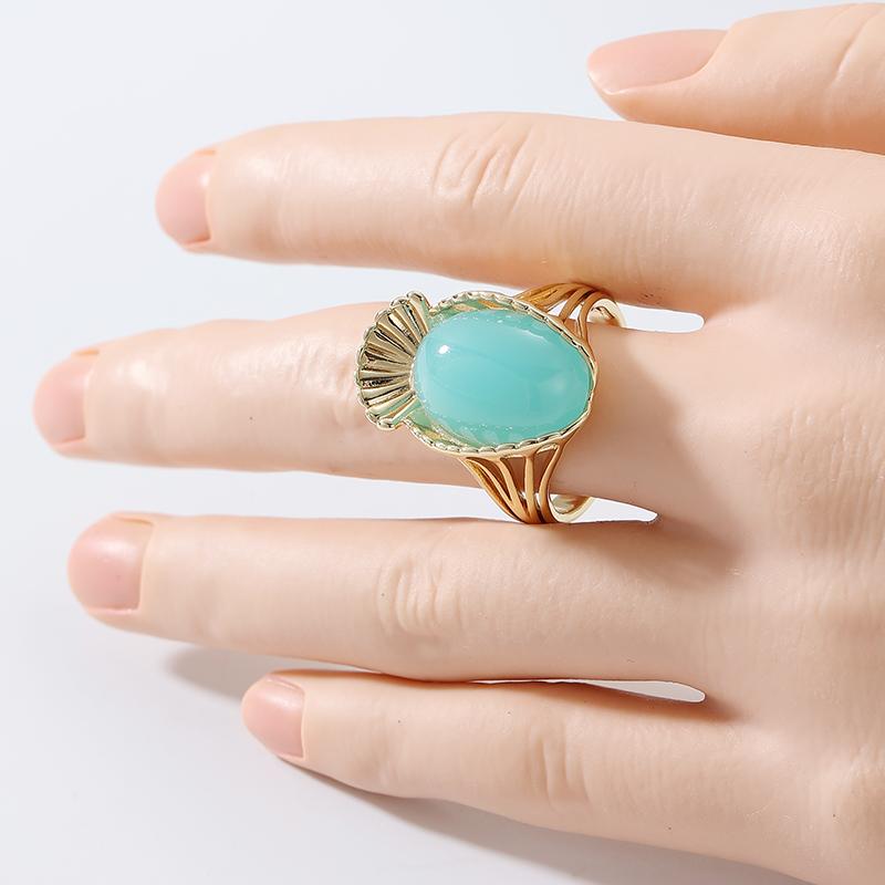 Vintage Inlaid Green Stone Women's Ring Ethnic Gold Color Hand Carving Daily Wear Party Jewelry Anniversary Gift
