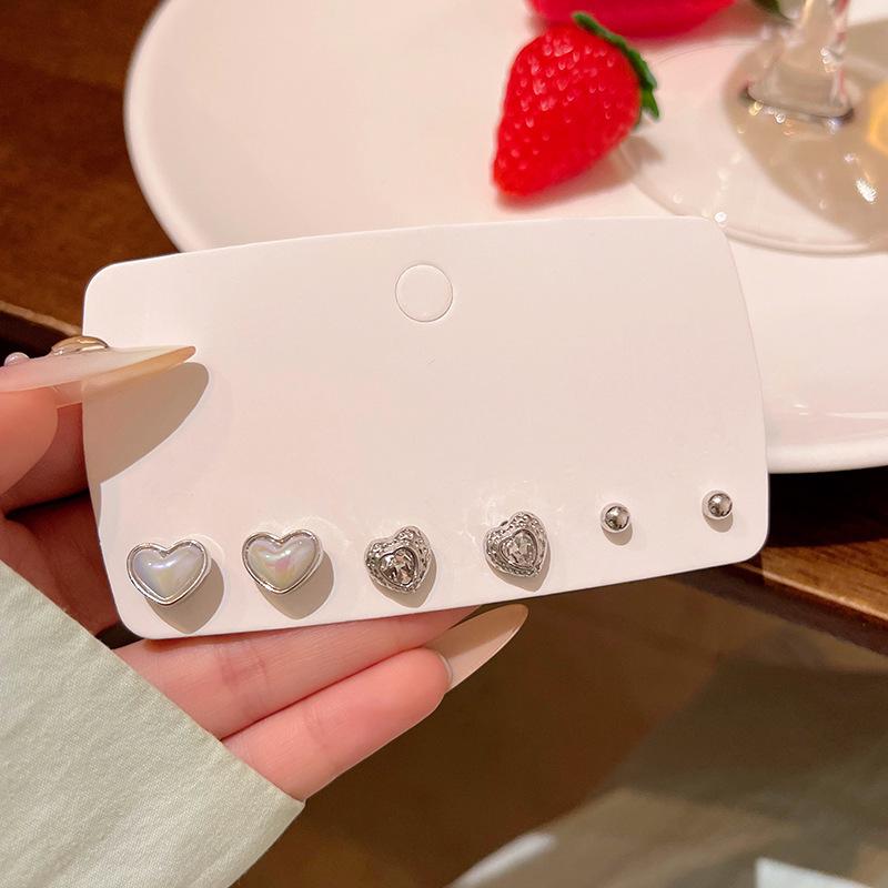 "Korean Style Pearl Ear Piercing Set: Small, Versatile Earrings for Students - Elegant and Simple High-End Jewelry"