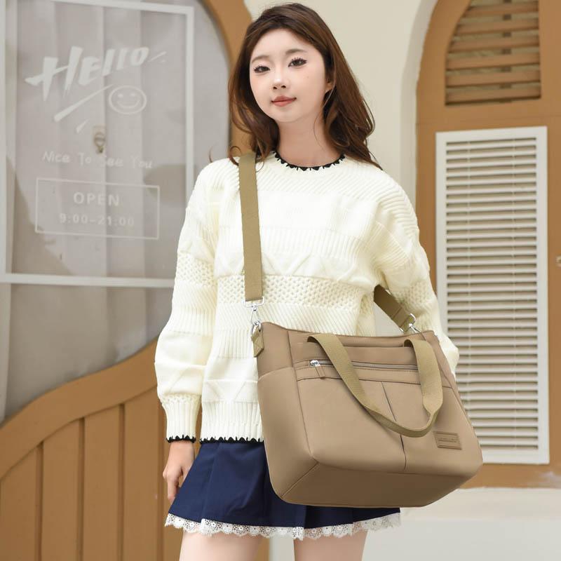 Women's Bag Nylon Large Capacity Shoulder Bag Lightweight Portable Crossbody Bag