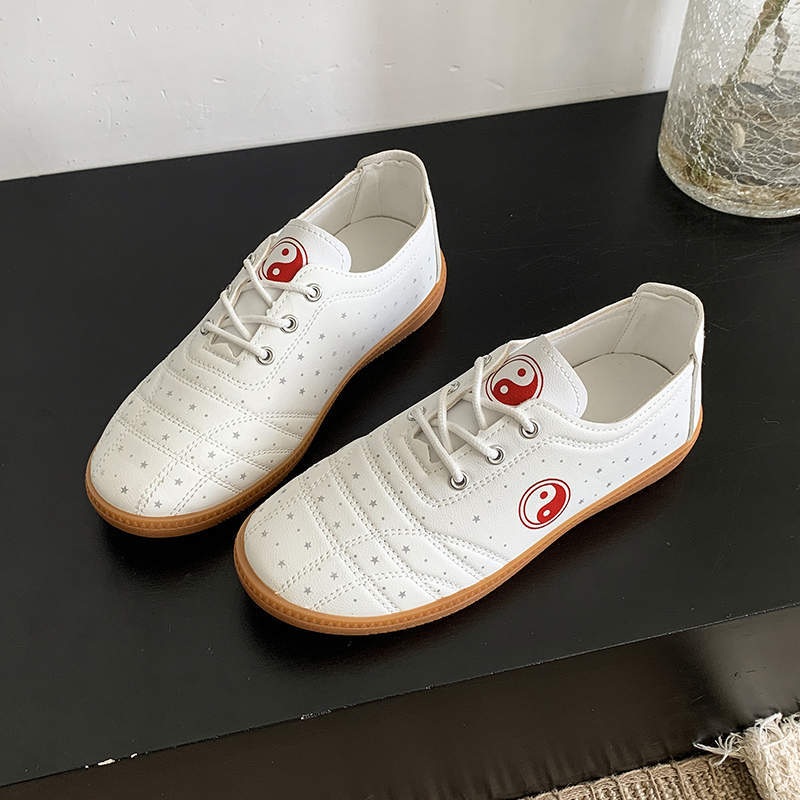 Chenjiagou Collar Wu Tai Chi Shoes Spring and Autumn New Breathable Beef Tendon Sole Women's Tai Chi Practice Shoes Martial Arts Shoes