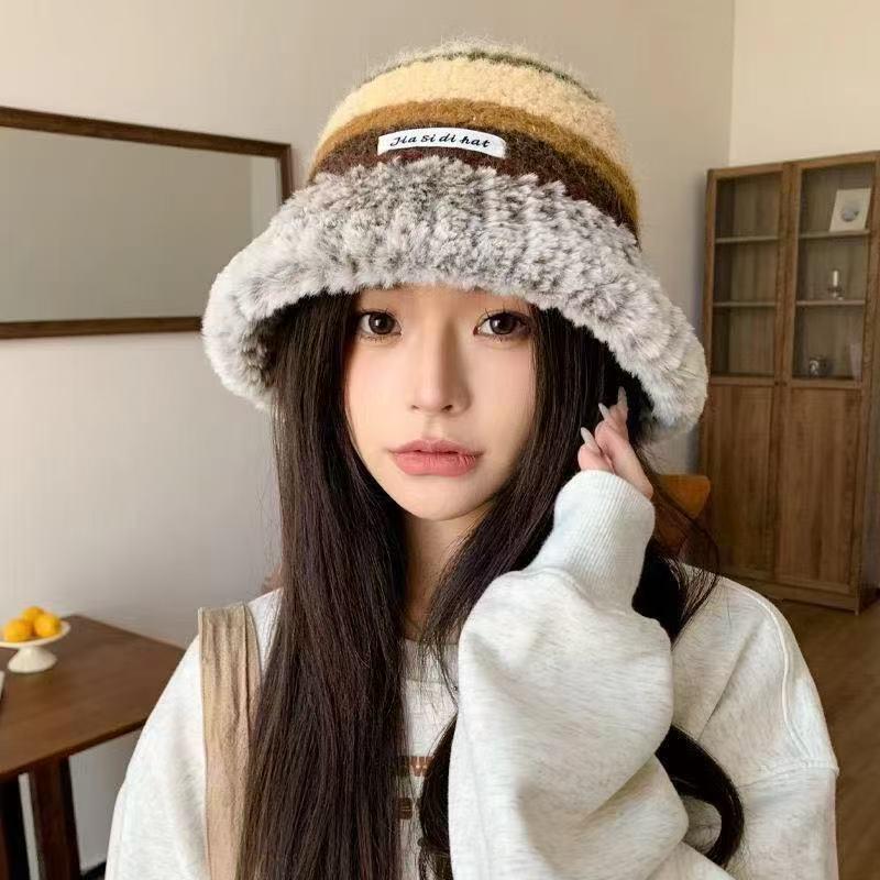 Women's Trendy Knit Wool Fisherman Hat – Warm, Korean Style, Face-Flattering, and Japanese-Inspired Big Head Bucket Hat for Autumn and Winter.