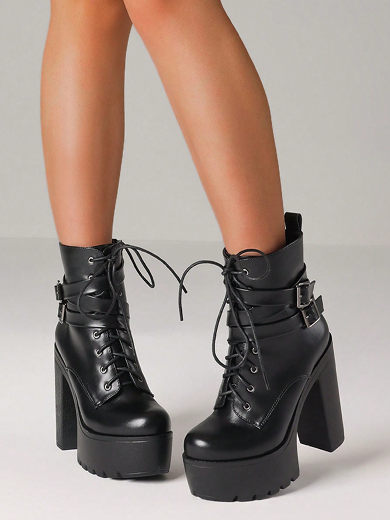 

Элегантные женские ботильоны на шнуровке с пряжкой, на массивном высоком каблуке и платформе, женская роскошная крутая модная панк зимняя обувь 43