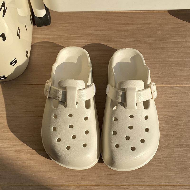 Fashion Comwarm New Women Hole Clogs With Adjustable Buckle Comfort EVA Light Female House Slippers Non-slip Leisure Women Garden Shoes