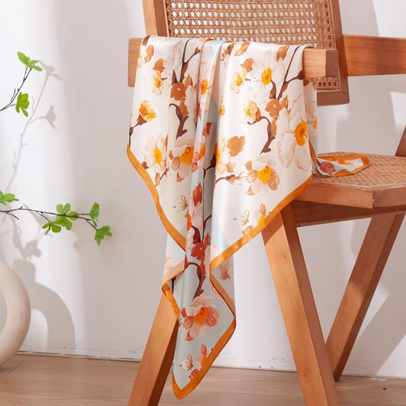 2026 New Fashion Womens Mulberry Silk Scarf Elegant Square Shawl Lightweight Versatile Trendy Accessory