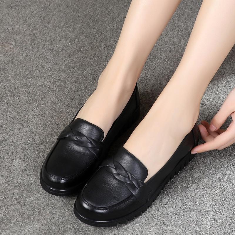New Single-shoe Soft-soled, Lightweight and Flat Women's Shoes for Middle-aged and Elderly People