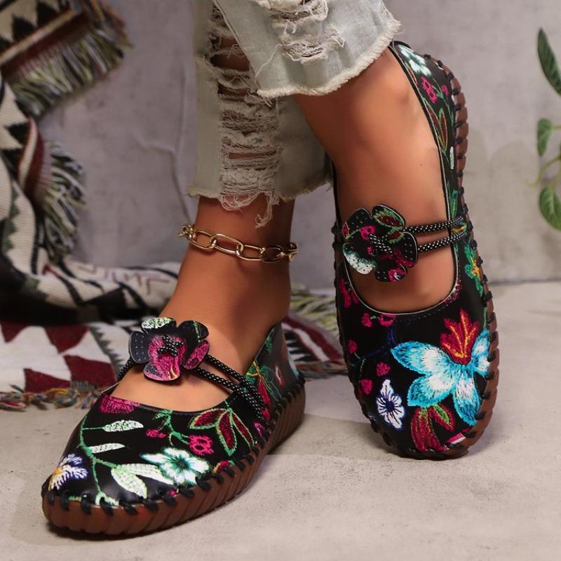 Large Size Soft-soled Mother Shoes Women's 24 New Head Breathable Pure Hand-sewn Sole Casual Single Shoes