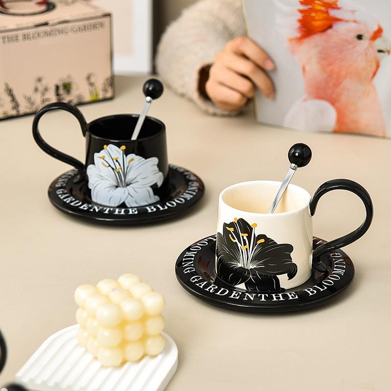 High ear Coffee Cup Saucer Set Gift Box for Women's High quality Ceramic High end Light Luxury Exquisite Afternoon Tea Cup with Spoon