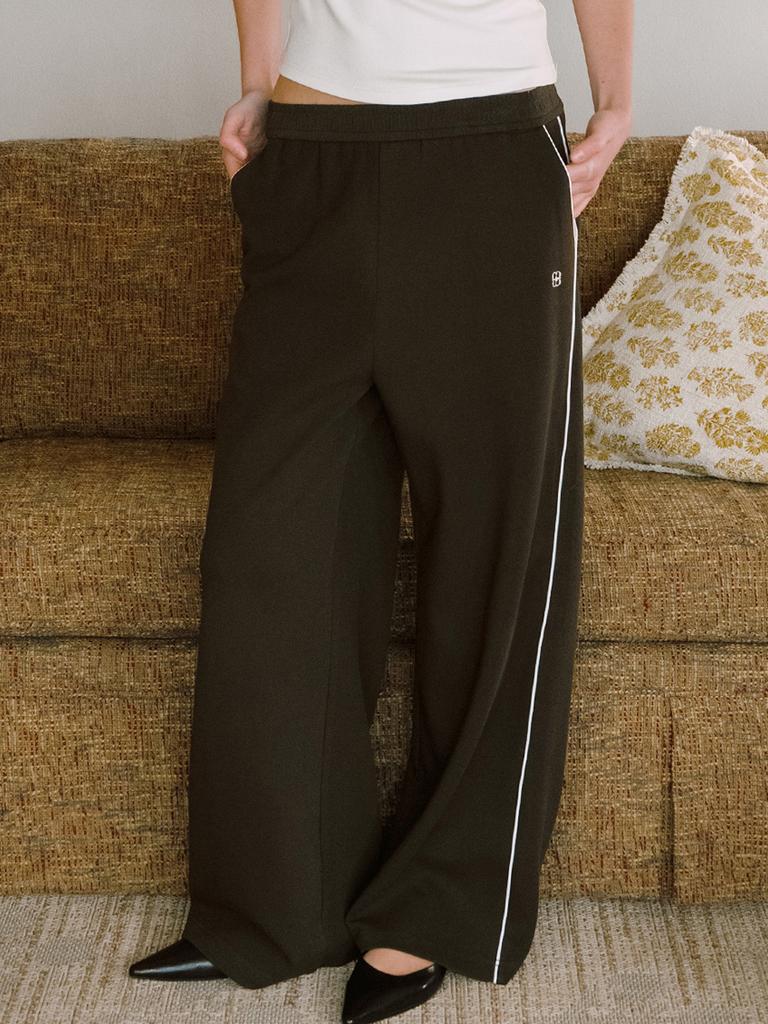 Elssibeui Embroidery Wide Sweat Pants_Cocoa