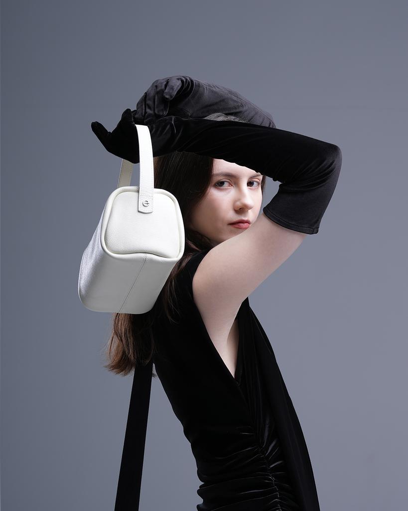 Eino Aplin Bag _ Cream