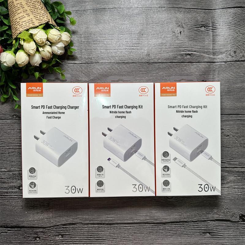

HaLuTong HP30 Single Head Mobile Charger - Compatible with Apple 15 HP30 Charger [Single Head]