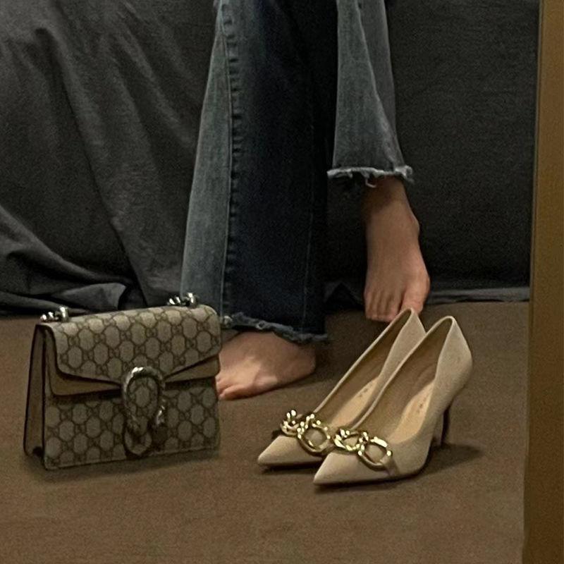 

Женские туфли-лодочки телесного цвета 2025 новый дизайн нишевые французские тонкие каблуки острый носок принцесса не устают ноги одинарная обувь женская 39 абрикосовый